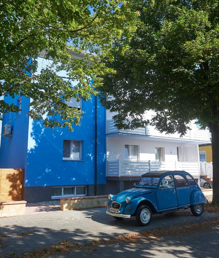 Ferienwohnungen Halbturn Exterior foto
